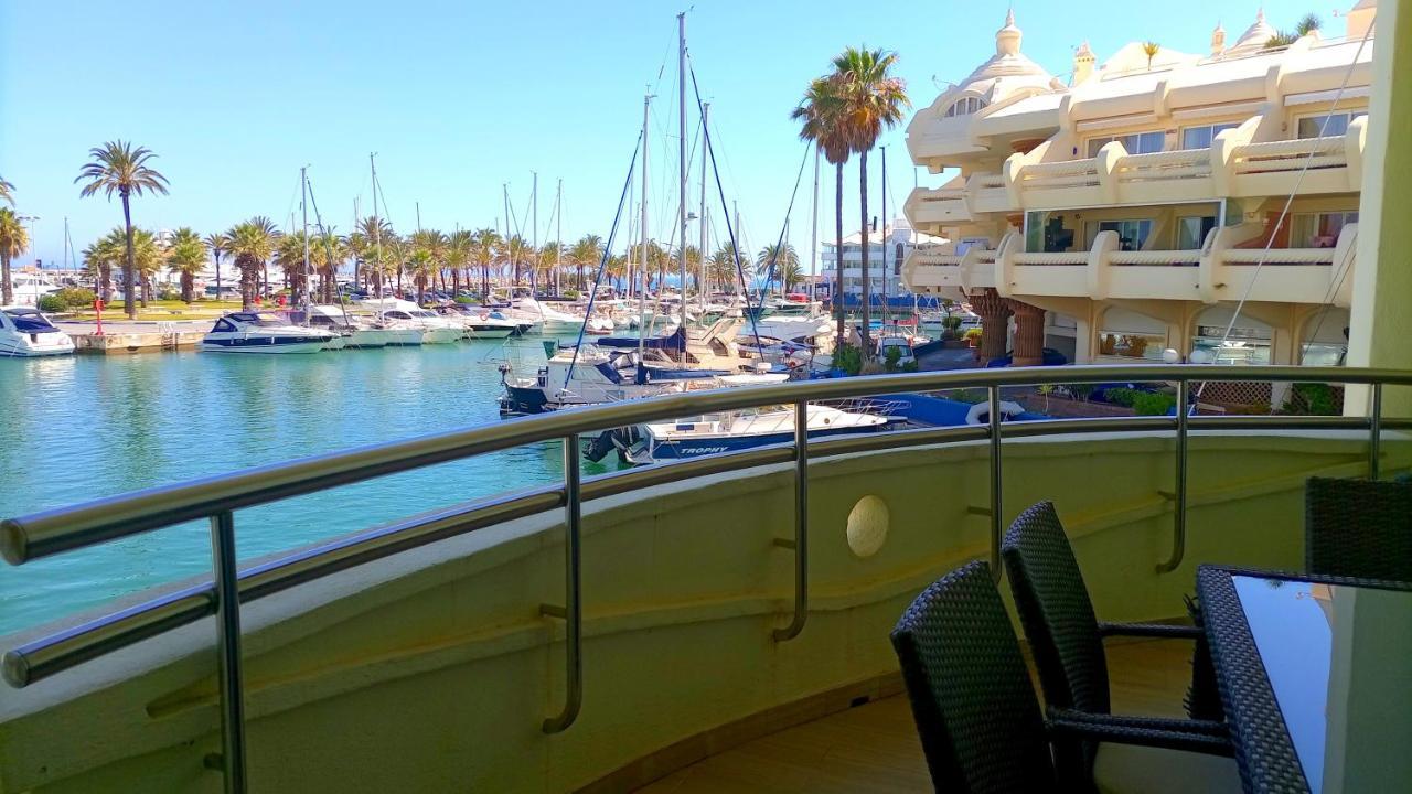 Cozy Corner 2 Bedroom Apartment On New Island Complex In Marina Harbour Benalmadena Bagian luar foto